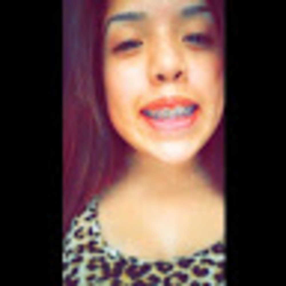 Meet your Posher, Adriana